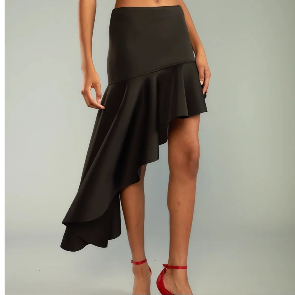 NWT🖤Cynthia Rowley Black Asymmetrical Flounce Skirt. Size 0
